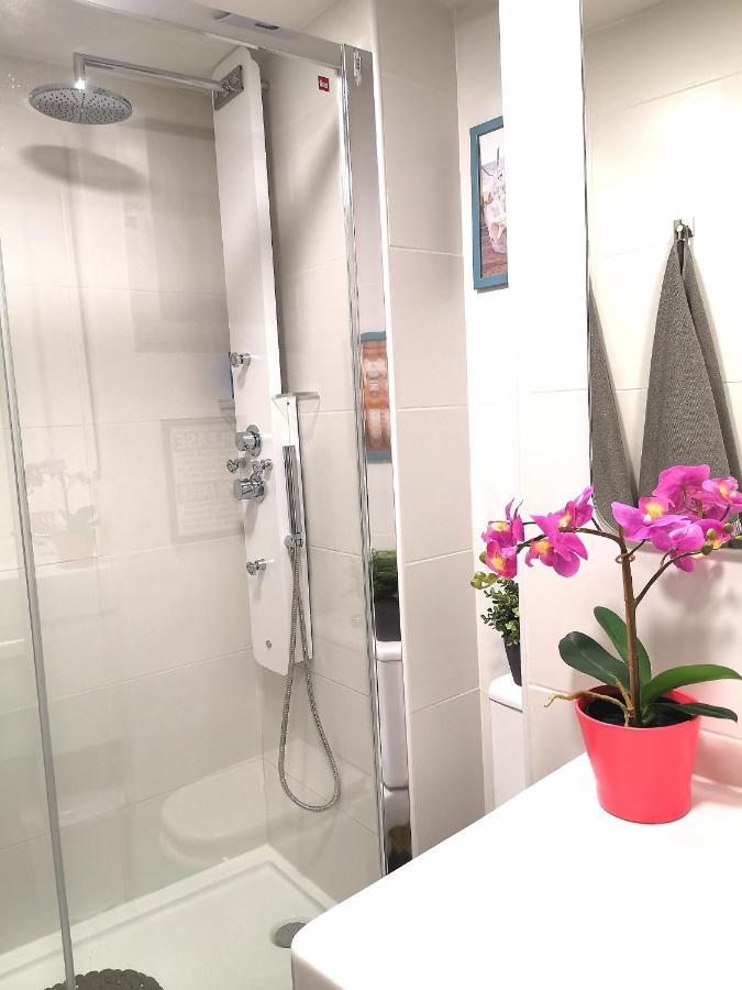 Vive Valencia Con Playa Y Metro Cerca Apartment Bagian luar foto